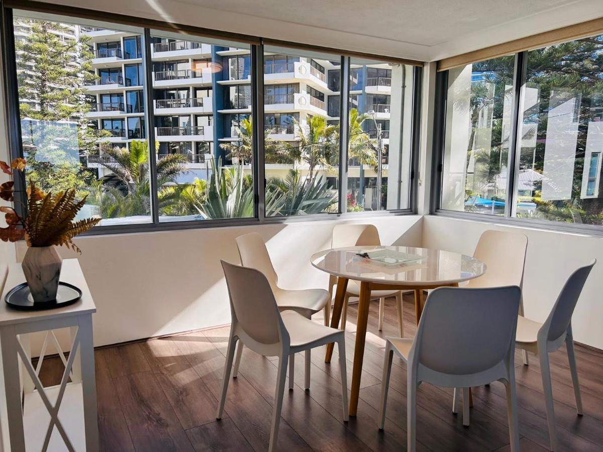 Berkeley on the Beach Gold Coast Exterior foto